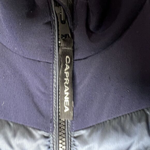 CAPRANEA Madrisa Midlayer Quilted Full Zip Lightweight Hiking Track Jacket Small - Picture 7 of 15